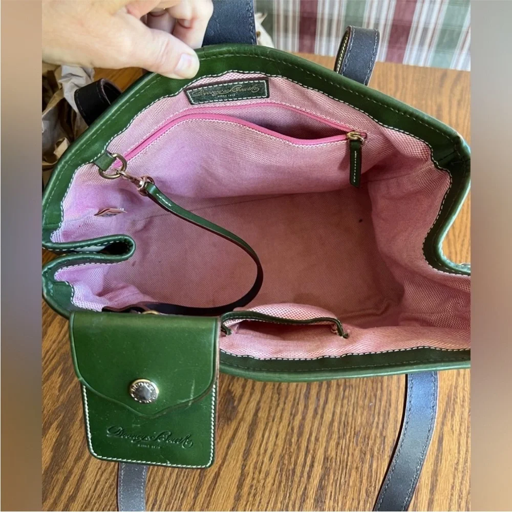 GUC Vintage Safari Collection Dooney and Bourke Bag